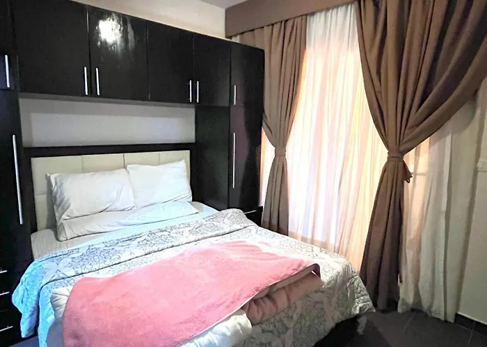 Golden Rent Porto Aparthotel